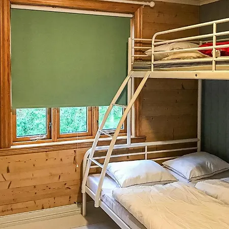 4 Bedroom Amazing Home In Erfjord *