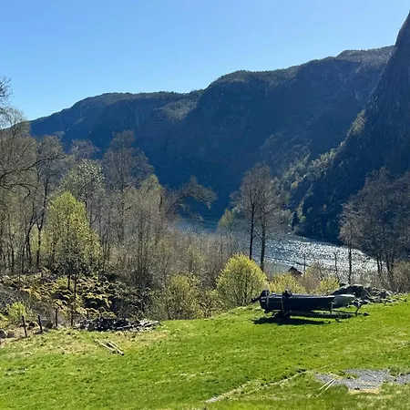 4 Bedroom Amazing Home In Erfjord *